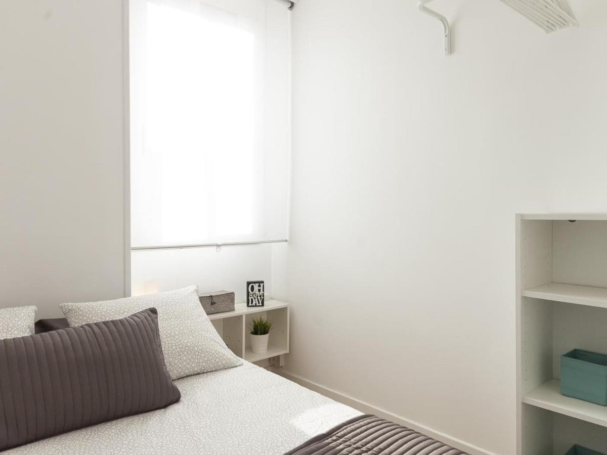ברצלונה Lets Holidays Apartment In Sant Marti מראה חיצוני תמונה